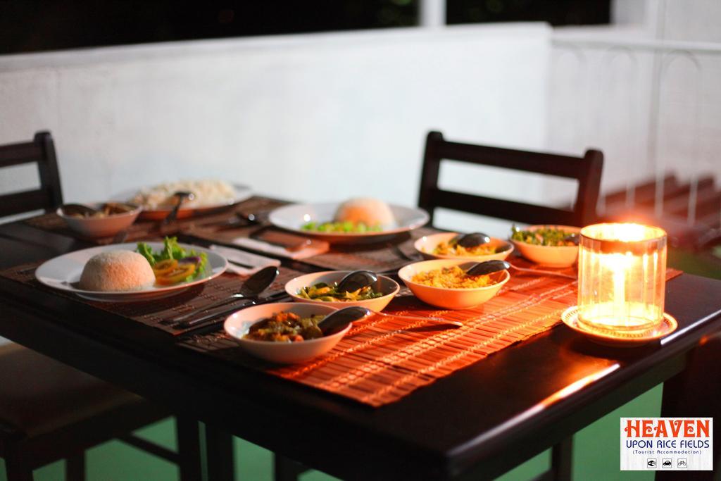 아누라다푸라 Heaven Upon Rice Fields B&B 외부 사진