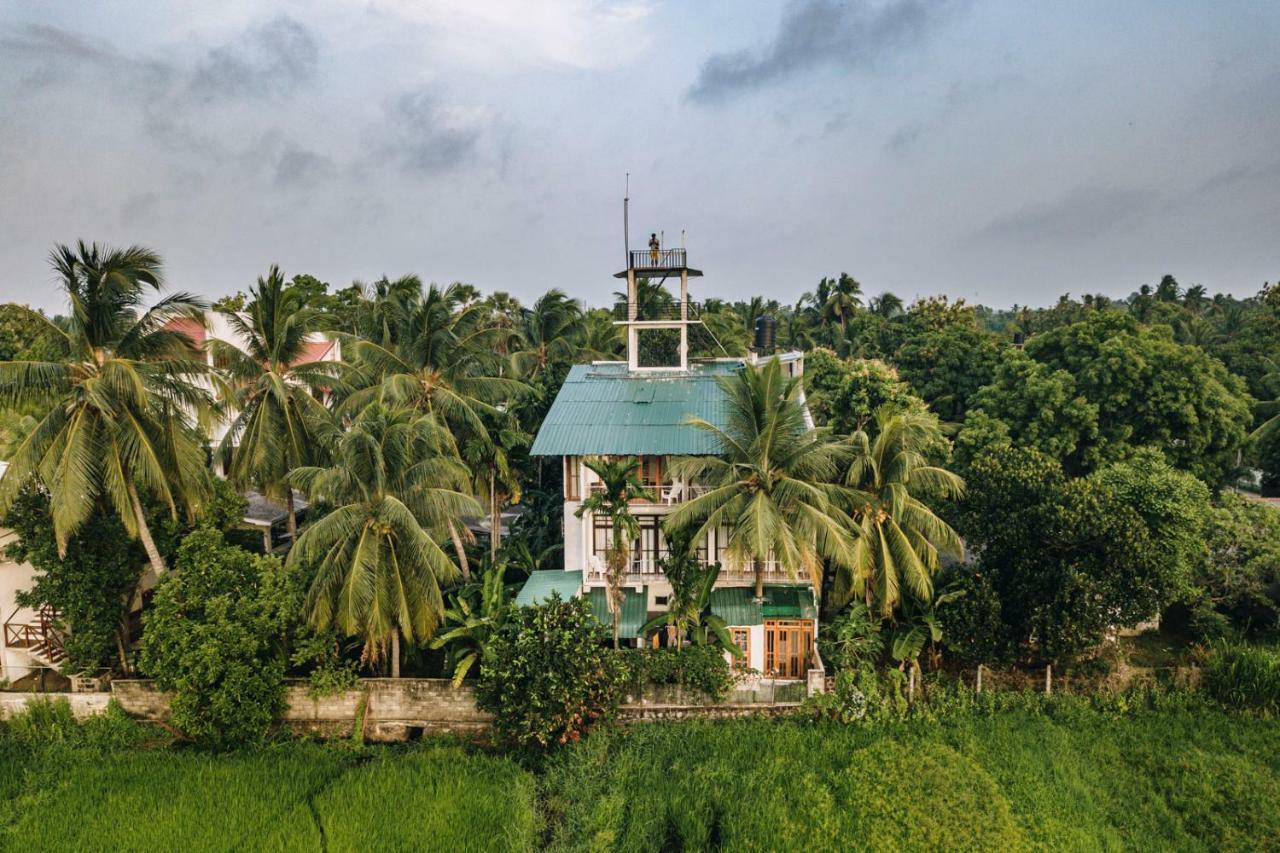아누라다푸라 Heaven Upon Rice Fields B&B 외부 사진